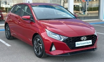 <b>Hyundai i20 </b><br>Klass 100cv Rojo